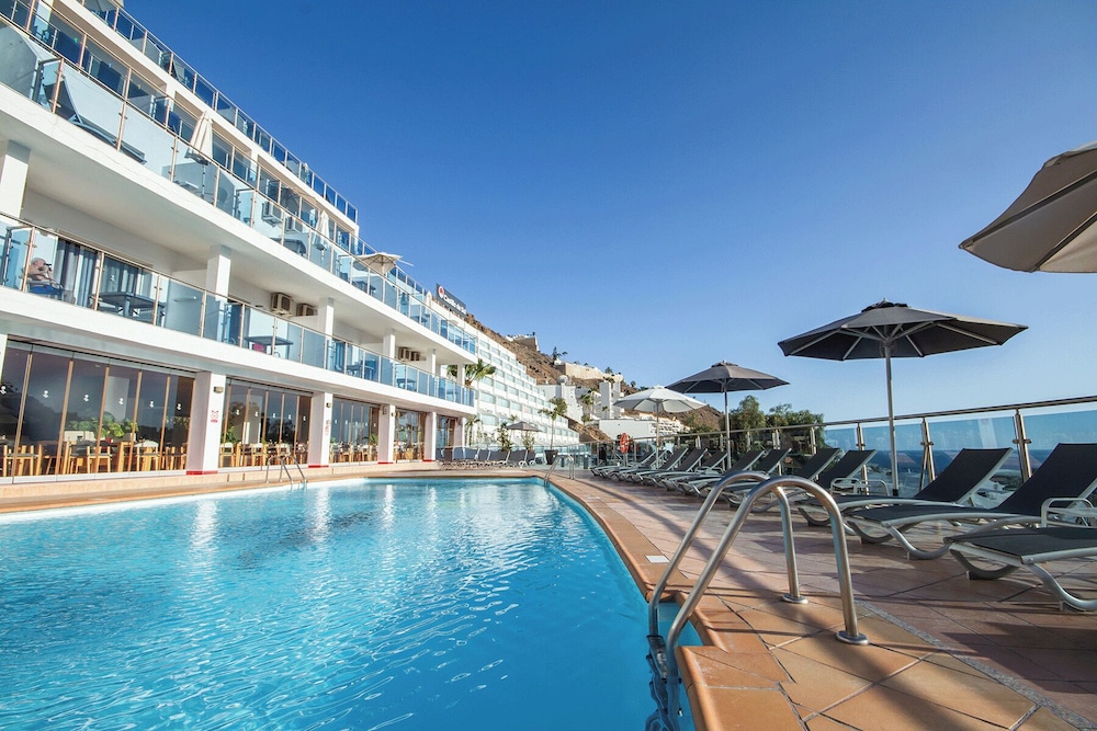 Servatur Casablanca Suites & Spa - Adults Only — Swimming pool in Puerto Rico, Canary Islands