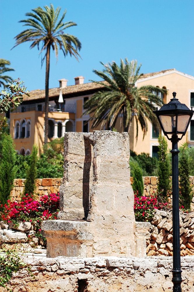 Casal Santa Eulàlia Hotel — Hotel building in Can Picafort, Balearic Islands