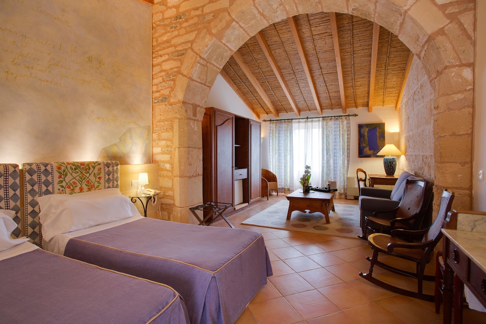 Casal Santa Eulàlia Hotel — Hotel rooms in Can Picafort, Balearic Islands