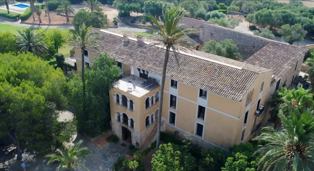 Casal Santa Eulàlia Hotel — Hotel building in Can Picafort, Balearic Islands