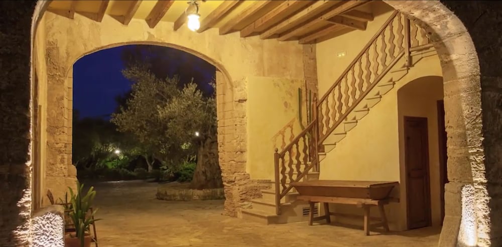 Casal Santa Eulàlia Hotel — Hotel building in Can Picafort, Balearic Islands