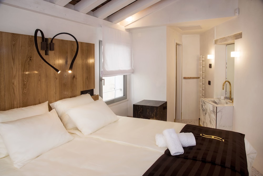 Spirito Santo Palazzo Storico — Hotel rooms in Rovinj, Istria