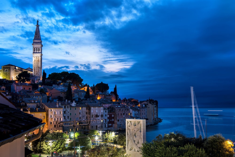 Spirito Santo Palazzo Storico — Attractions in the area in Rovinj, Istria