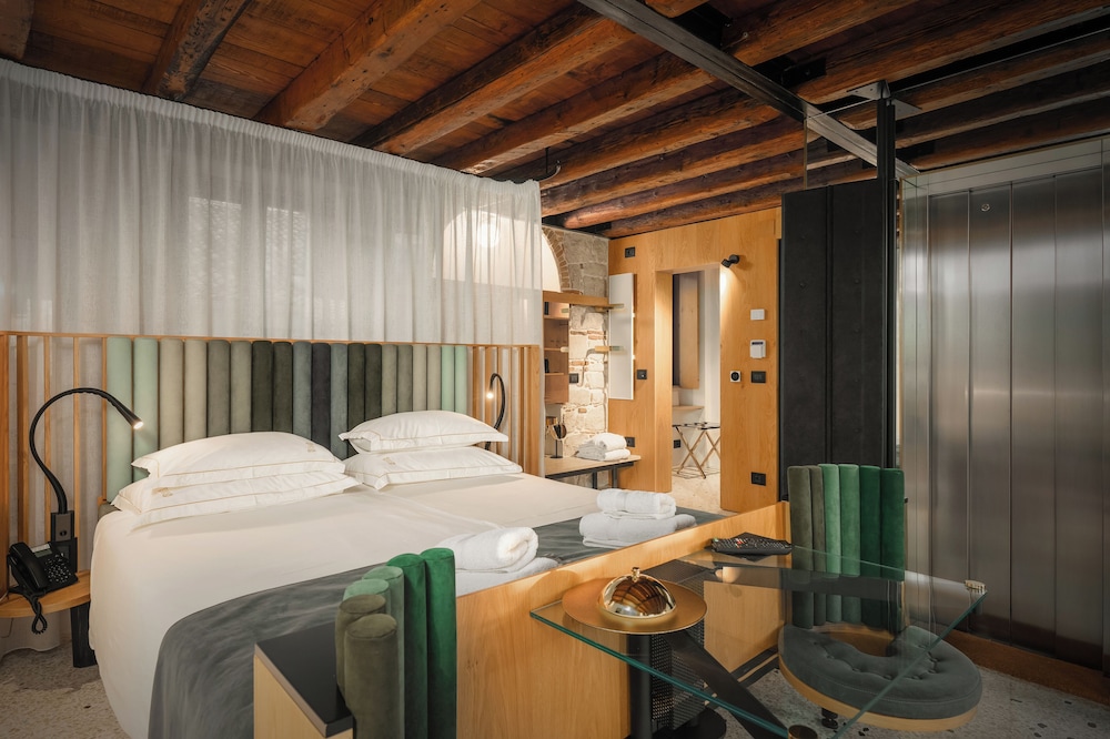 Spirito Santo Palazzo Storico — Hotel rooms in Rovinj, Istria