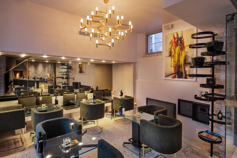 Spirito Santo Palazzo Storico — Restaurant & bars in Rovinj, Istria