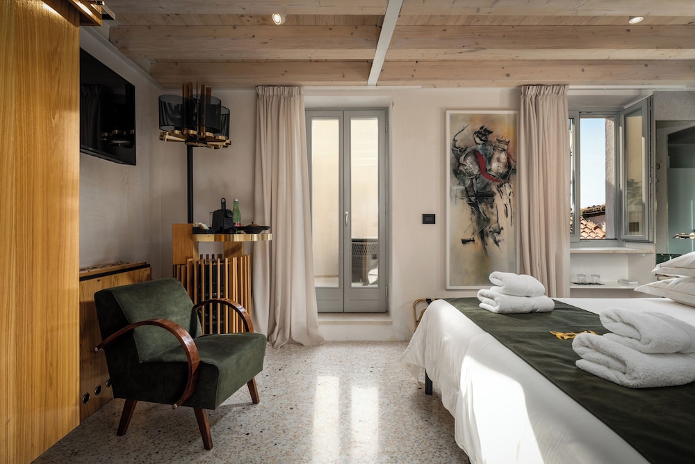 Spirito Santo Palazzo Storico — Hotel rooms in Rovinj, Istria