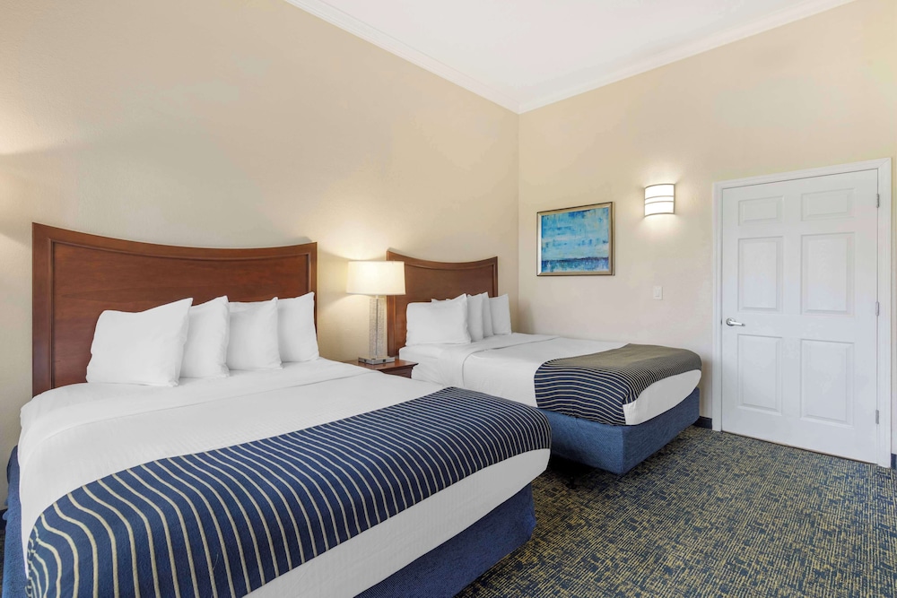 Best Western Cocoa Beach - Port Canaveral — Hotel rooms in Cape Canaveral, Florida