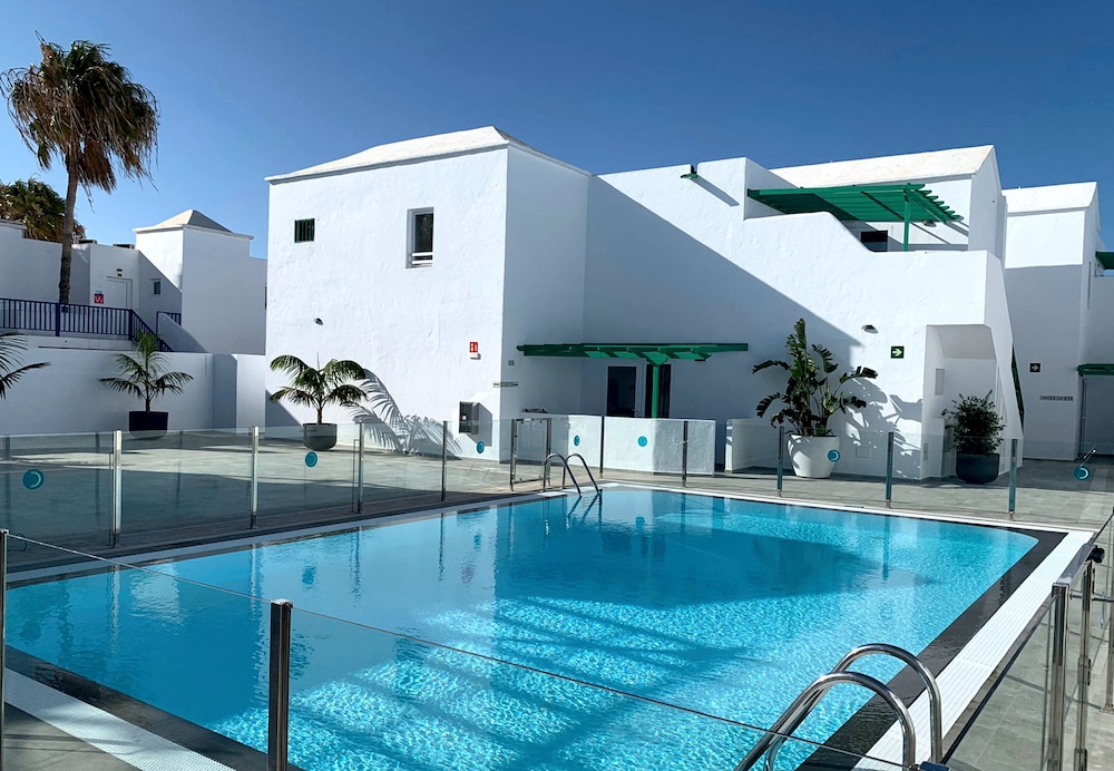 Apartamentos Celeste — Swimming pool in Costa Teguise, Canary Islands