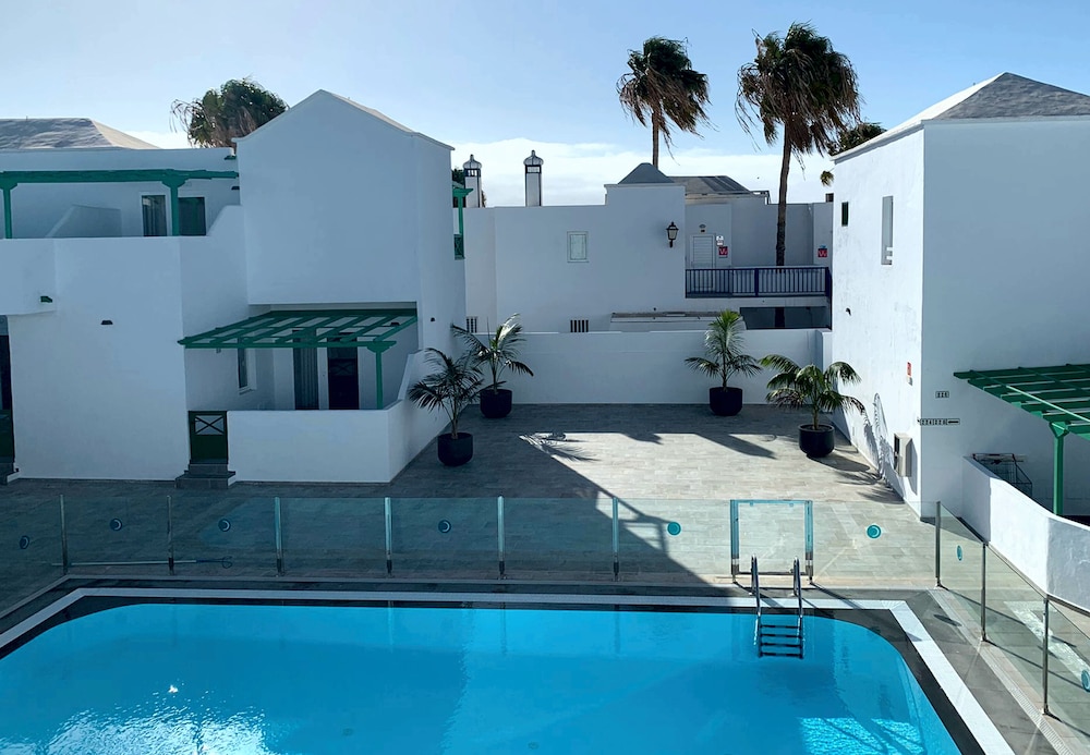 Apartamentos Celeste — Swimming pool in Costa Teguise, Canary Islands