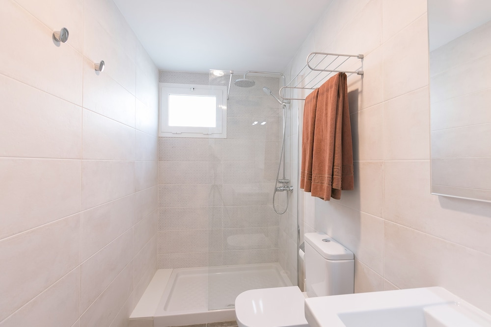 Apartamentos Celeste — Hotel rooms in Costa Teguise, Canary Islands