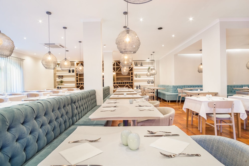 Mirachoro Carvoeiro — Restaurant & bars in Carvoeiro, Faro