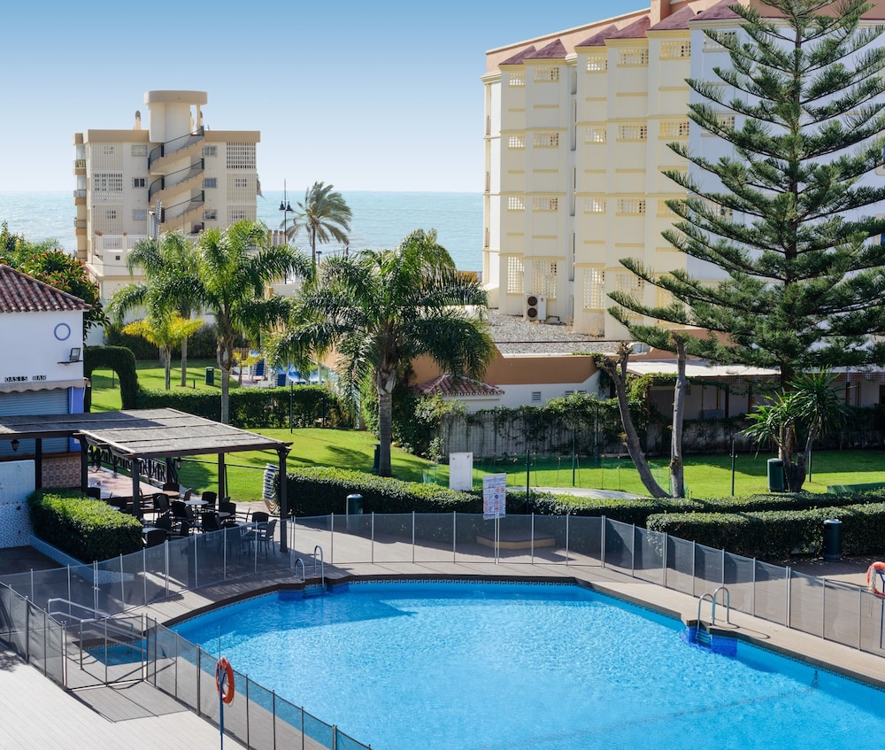 Hotel Monarque Cendrillón — Main photo in Fuengirola, Andalusia