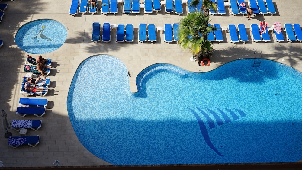 Aparthotel BCL Levante Club — Swimming pool in Benidorm, Valencian Community