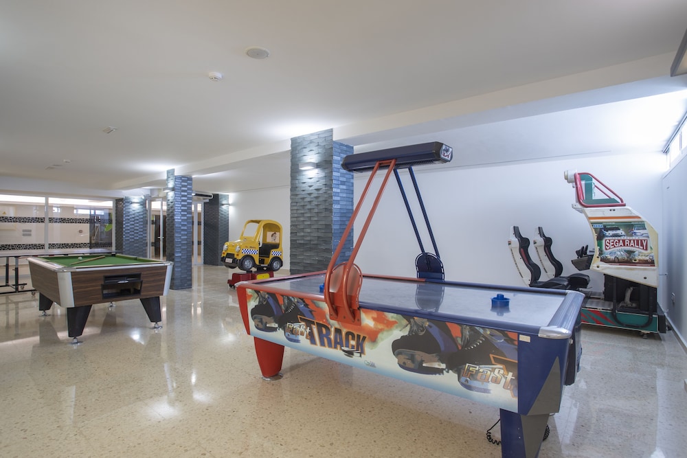 Aparthotel BCL Levante Club — Sports & recreation in Benidorm, Valencian Community