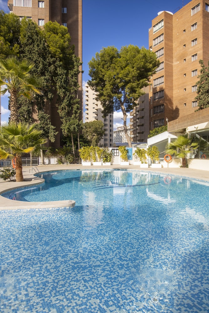 Aparthotel BCL Levante Club — Swimming pool in Benidorm, Valencian Community