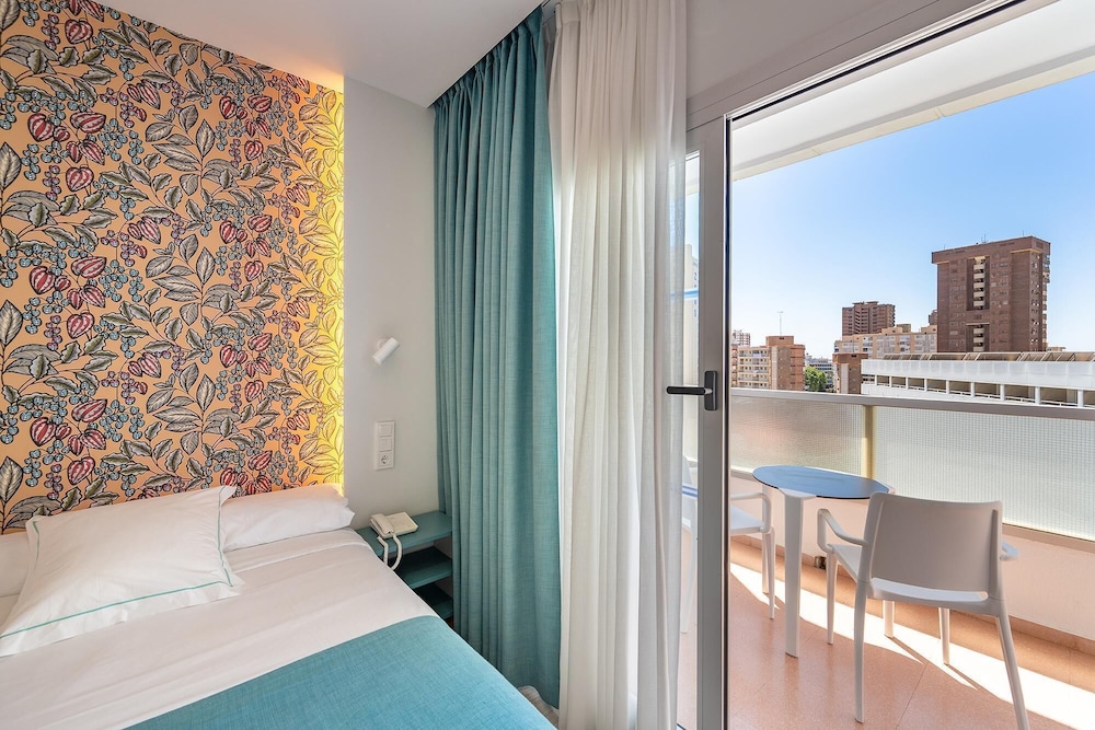Poseidon Resort — Hotel rooms in Benidorm, Valencian Community
