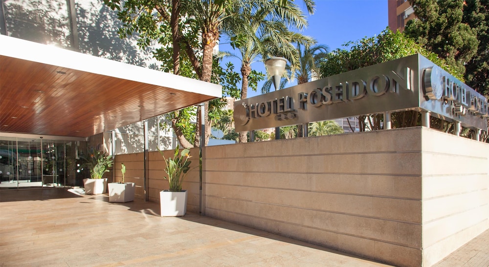 Poseidon Resort — Hotel building in Benidorm, Valencian Community