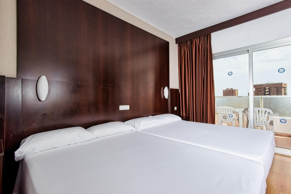 Poseidon Resort — Hotel rooms in Benidorm, Valencian Community