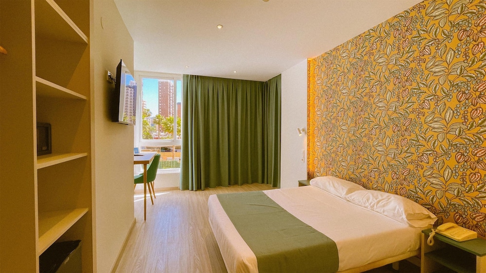 Poseidon Resort — Hotel rooms in Benidorm, Valencian Community