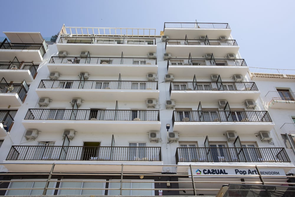 Casual Pop Art Hotel by Casual Hoteles — Hotel building in Benidorm, Valencian Community