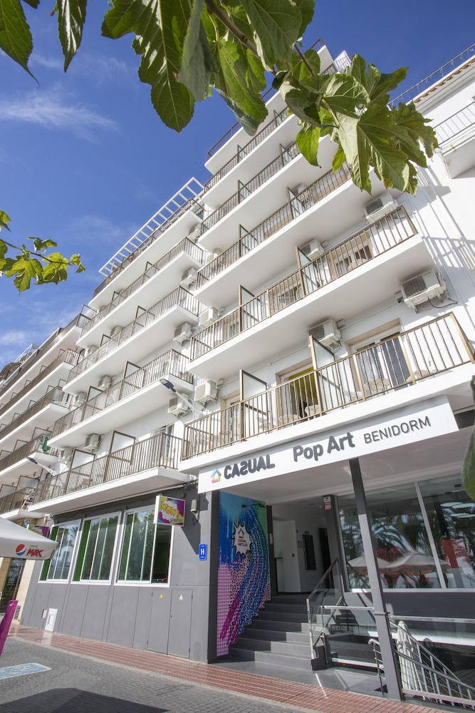 Casual Pop Art Hotel by Casual Hoteles — Hotel building in Benidorm, Valencian Community