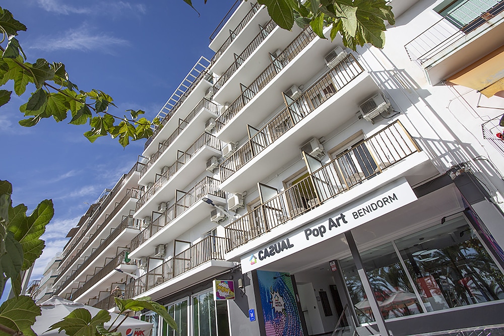 Casual Pop Art Hotel by Casual Hoteles — Hotel building in Benidorm, Valencian Community