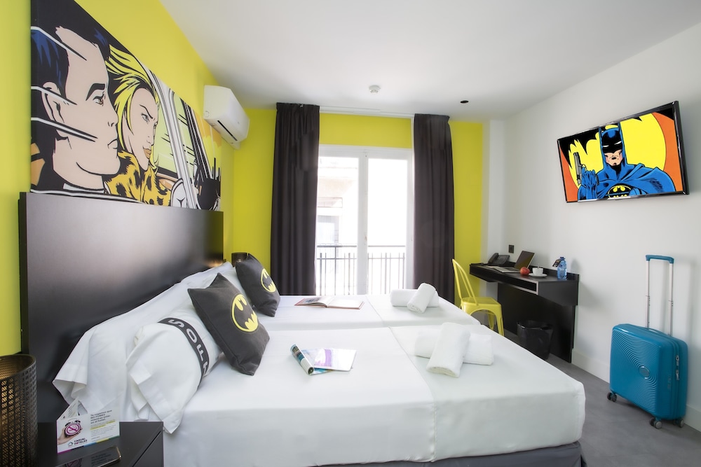 Casual Pop Art Hotel by Casual Hoteles — Hotel rooms in Benidorm, Valencian Community