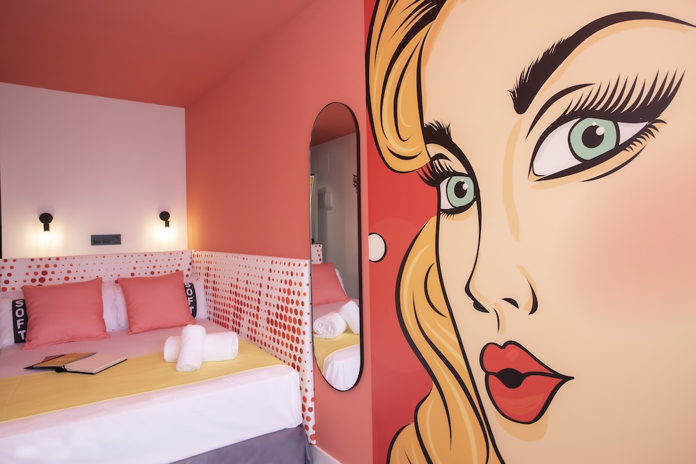 Casual Pop Art Hotel by Casual Hoteles — Hotel rooms in Benidorm, Valencian Community