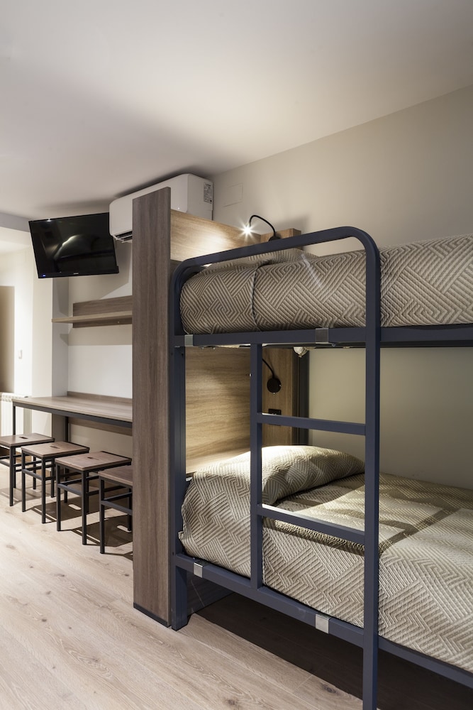 Climia 2Sleep Apartments — Hotel rooms in Benidorm, Valencian Community