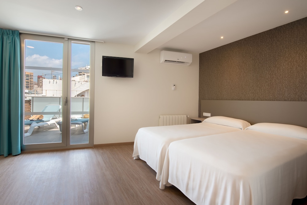 Climia 2Sleep Apartments — Hotel rooms in Benidorm, Valencian Community