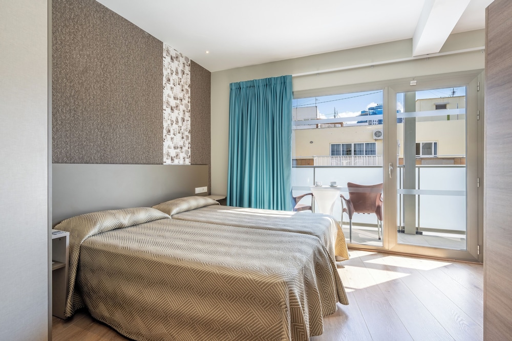 Climia 2Sleep Apartments — Hotel rooms in Benidorm, Valencian Community