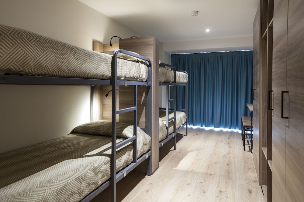 Climia 2Sleep Apartments — Hotel rooms in Benidorm, Valencian Community