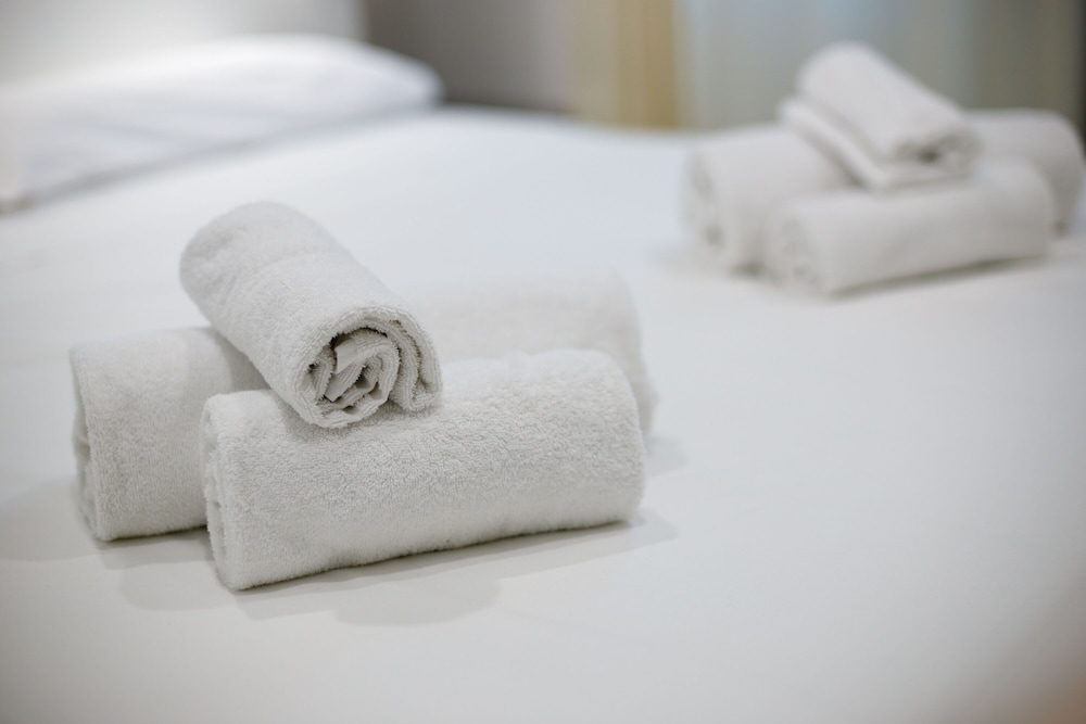 Crossroad Hotel — Hotel rooms in Rome, Lazio