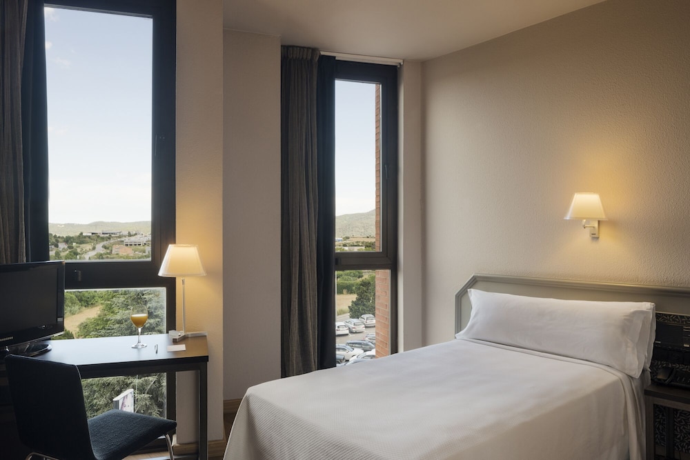Hotel Ciutat de Granollers - zdjęcie 2