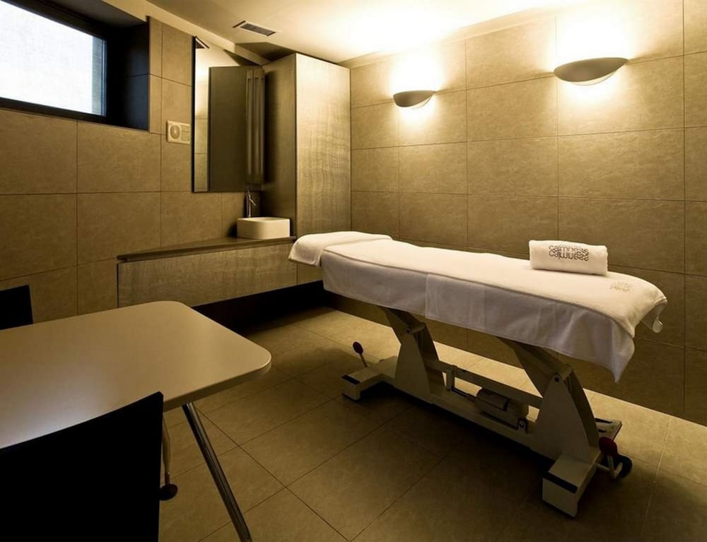 Hotel Ciutat de Granollers - zdjęcie 3