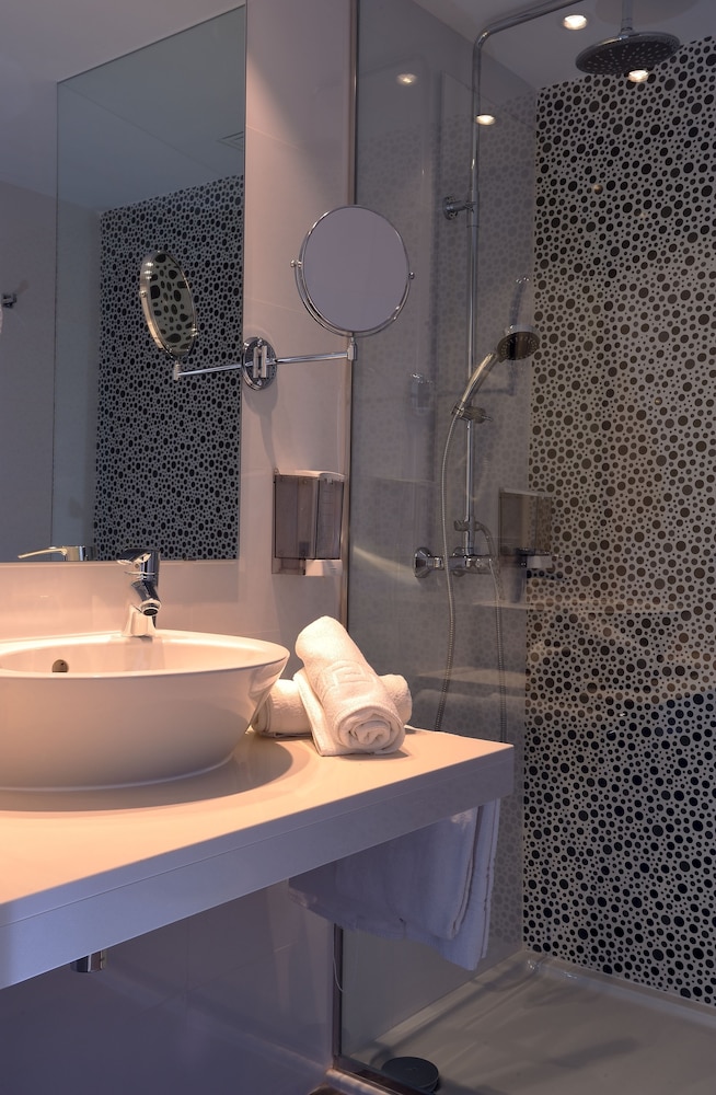 Club Simo Aparthotel — Hotel rooms in Cala Millor, Balearic Islands