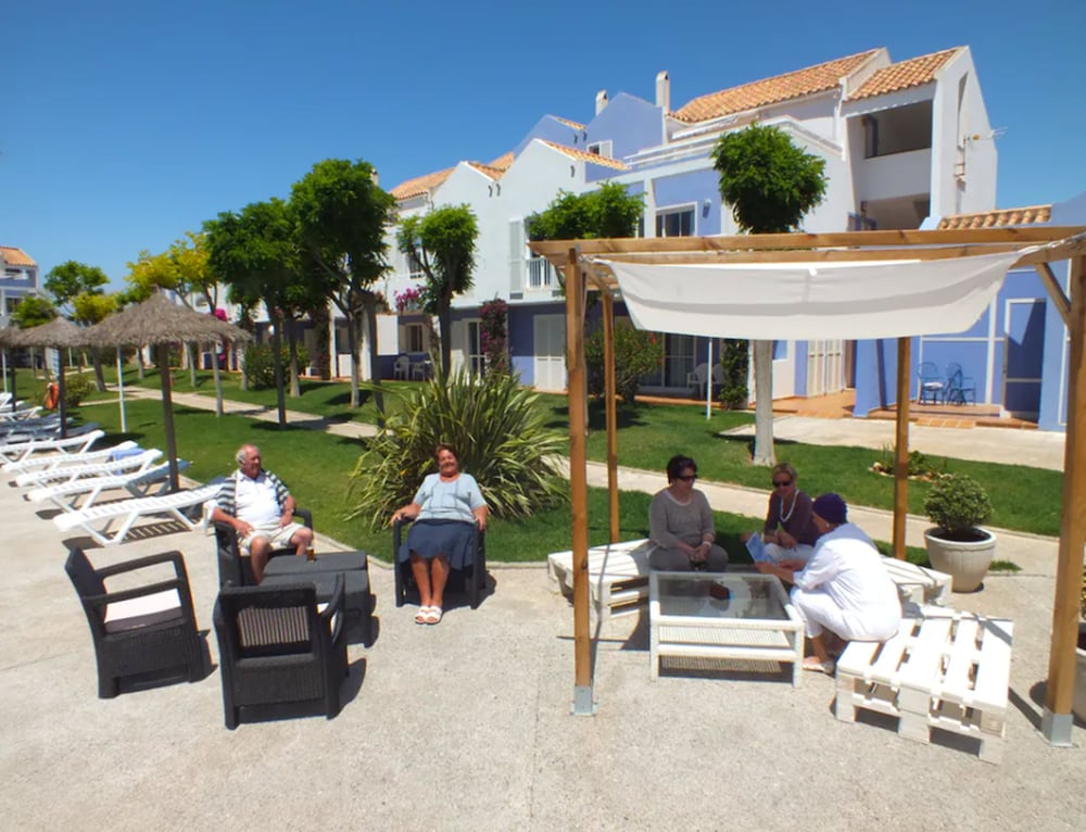 Club Ciudadela Aparthotel — Hotel building in Cala'n Bosch, Balearic Islands