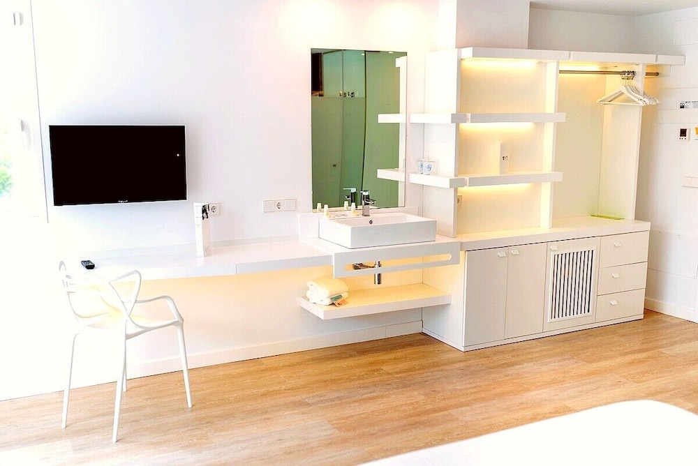 Els Pins Resort and Spa — Hotel rooms in San Antonio, Balearic Islands