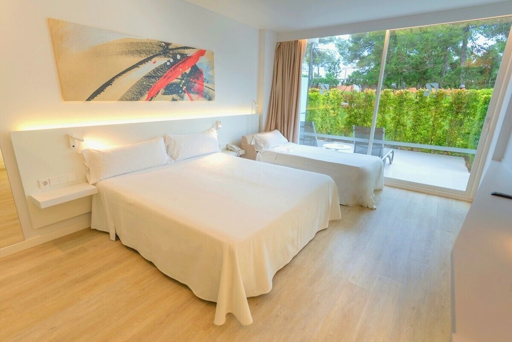 Els Pins Resort and Spa — Hotel rooms in San Antonio, Balearic Islands