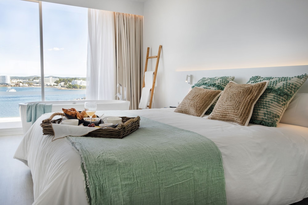 Els Pins Resort and Spa — Hotel rooms in San Antonio, Balearic Islands