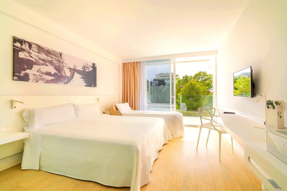 Els Pins Resort and Spa — Hotel rooms in San Antonio, Balearic Islands