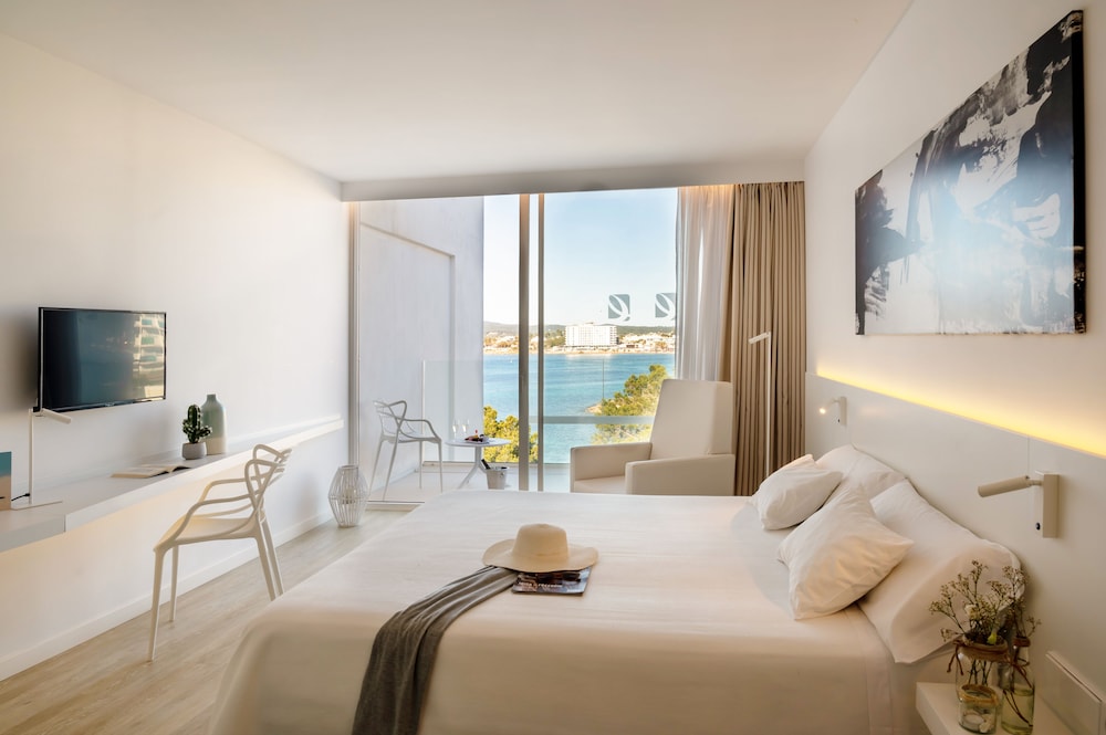 Els Pins Resort and Spa — Hotel rooms in San Antonio, Balearic Islands