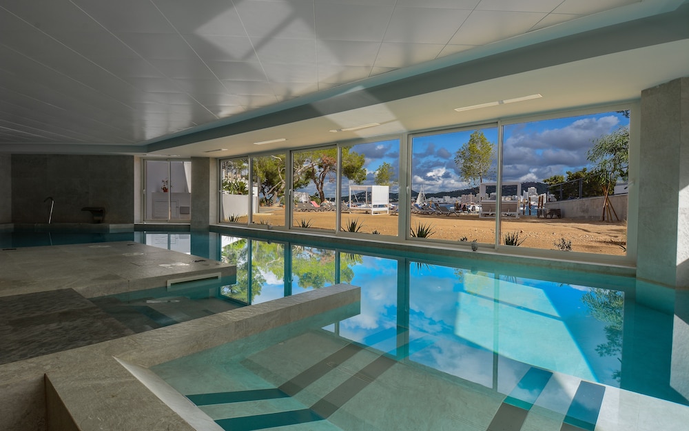 Els Pins Resort and Spa — Swimming pool in San Antonio, Balearic Islands