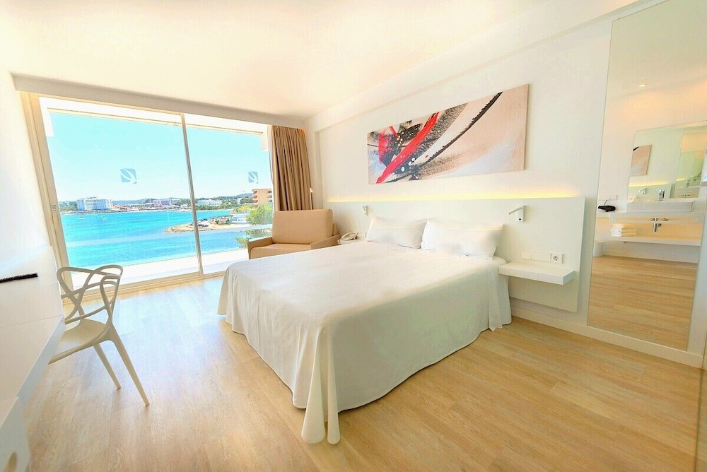 Els Pins Resort and Spa — Hotel rooms in San Antonio, Balearic Islands