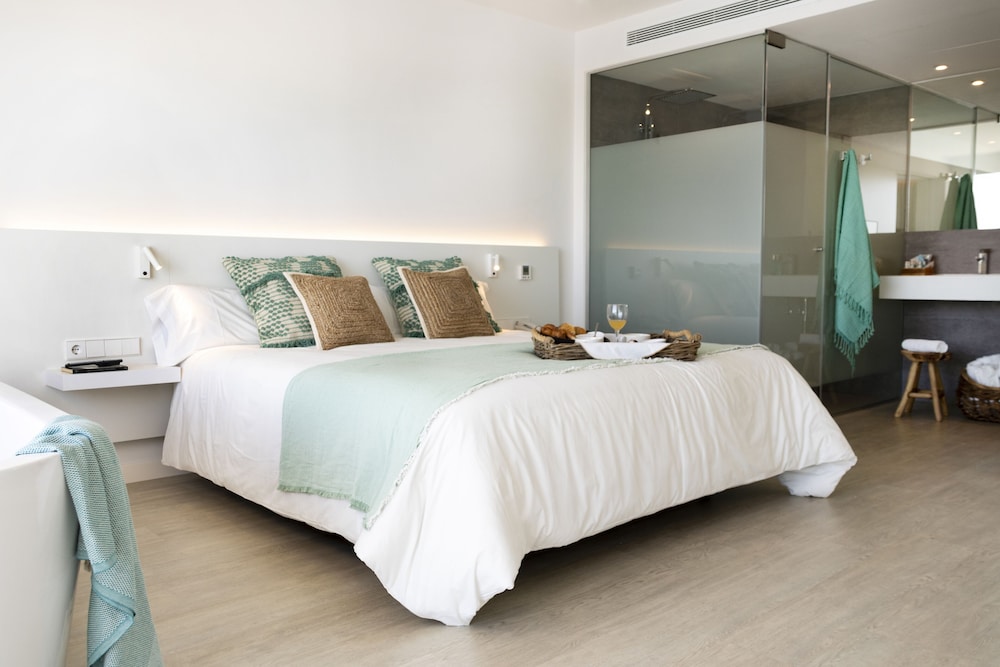 Els Pins Resort and Spa — Hotel rooms in San Antonio, Balearic Islands
