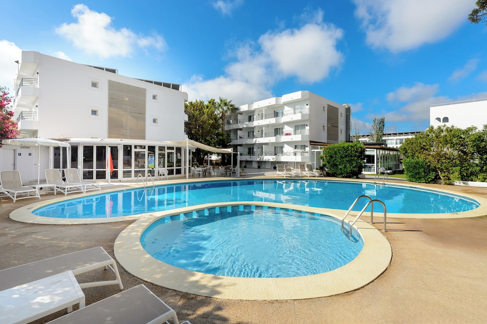 Hotel Vibra Isola - Adults Only — Main photo in Playa d'en Bossa, Balearic Islands
