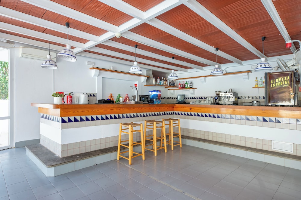 Hotel Vibra Isola - Adults Only — Restaurant & bars in Playa d'en Bossa, Balearic Islands