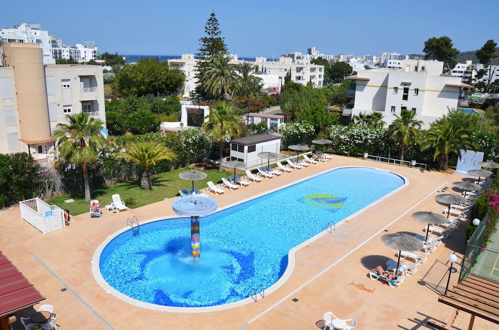 Aparthotel Vibra Bay — Main photo in San Antonio, Balearic Islands