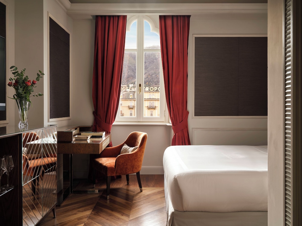 Palazzo Venezia — Hotel rooms in Como, Lombardy