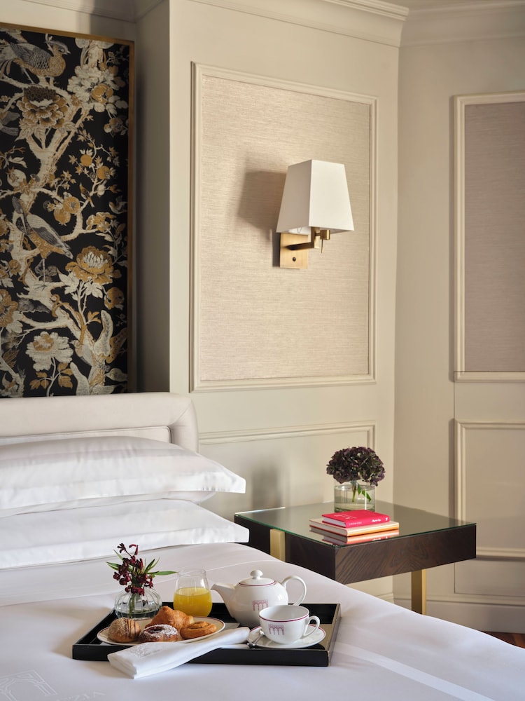Palazzo Venezia — Hotel rooms in Como, Lombardy